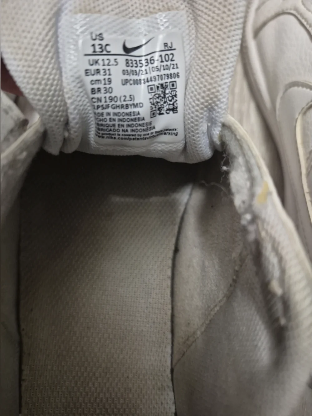Nike Boys Court Royale 833536-102 White Casual Formal Shoes Sneakers Size 13C. - Picture 9 of 13